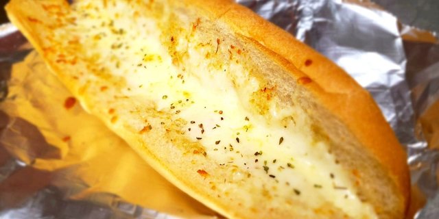 Garlic Cheese Bread