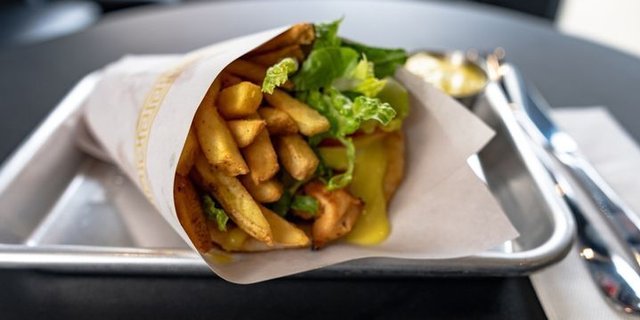 Chicken Souvlaki Pita Wrap