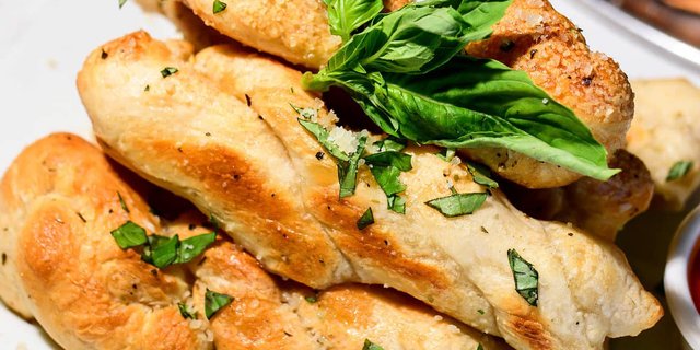 Garlic Knots
