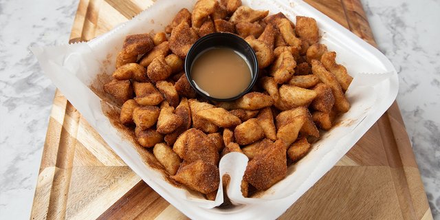 Italian Cinnamon Sugar Puffs