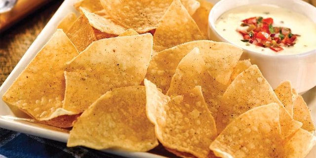 Chips & Queso
