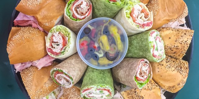 Crowd-Pleaser Sub & Wrap Tray