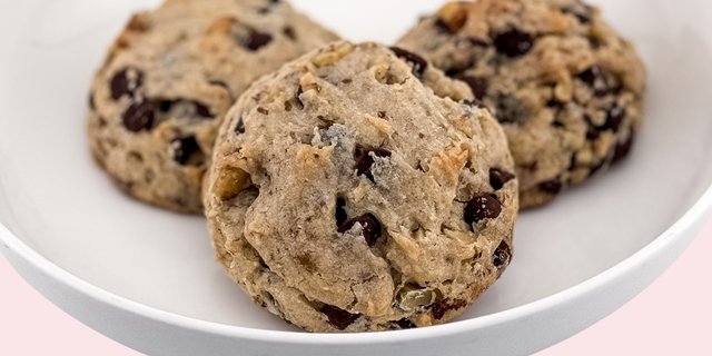 Vegan Chocolate Chip Walnut Cookies