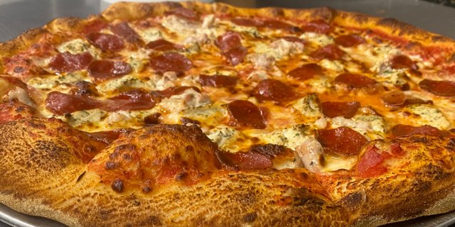 Chicken Roni Ricotta Pizza