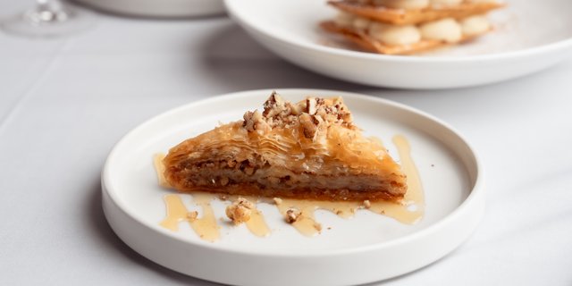Baklava (Half Tray - 24 pcs)