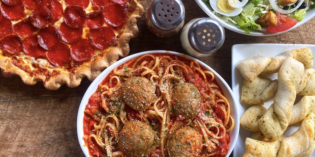 Pizza, Pasta & Meatballs Family Meal