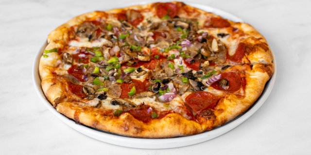 Cucina's Special Pizza