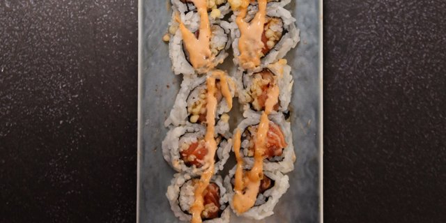 Crunch Spicy Salmon Roll