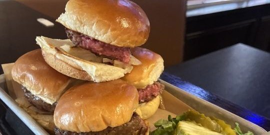 Hudson Sliders