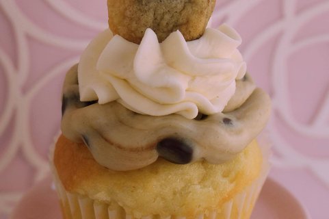 Cookie Dough Cupcake
