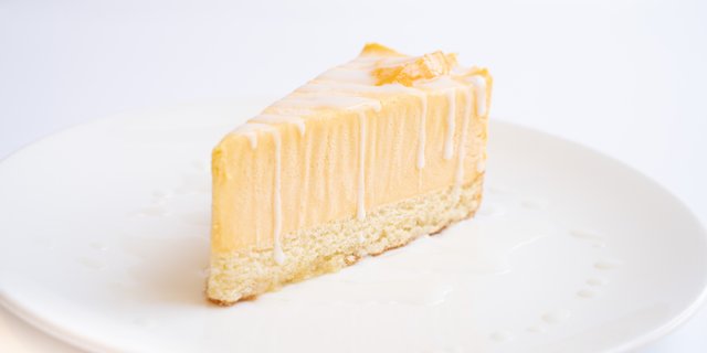 Mango Mousse Cake