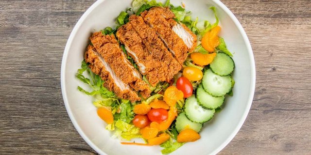 Breaded Chicken Salad Tray