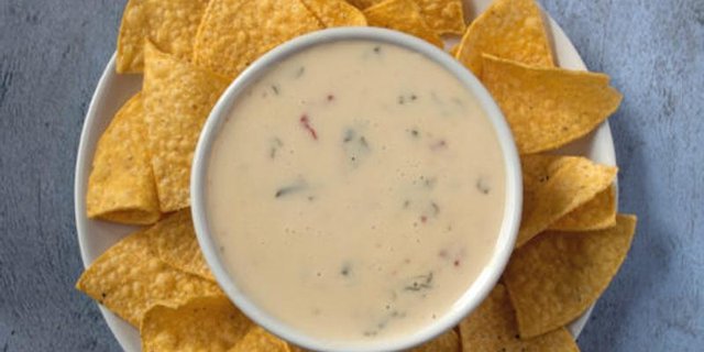 Chips & Queso
