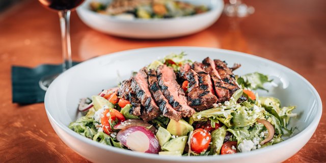 Skirt Steak Salad