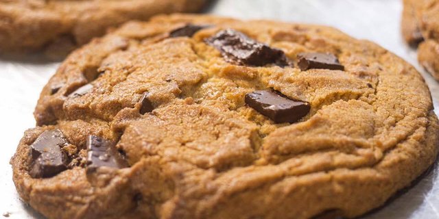 Jumbo Chocolate Chunk Cookie
