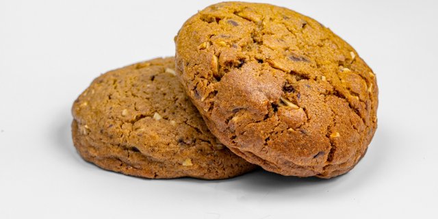 Mocha Almond Crumble Cookie