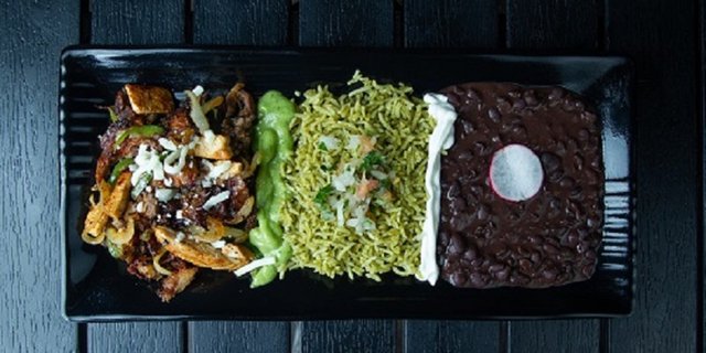 Plato Santa Fe Burrito Bowl