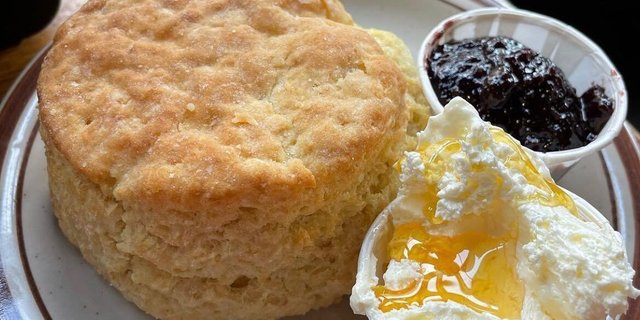 Biscuit & Spread