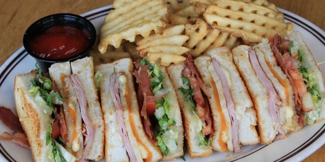 Grilled Clubhouse Sandwich