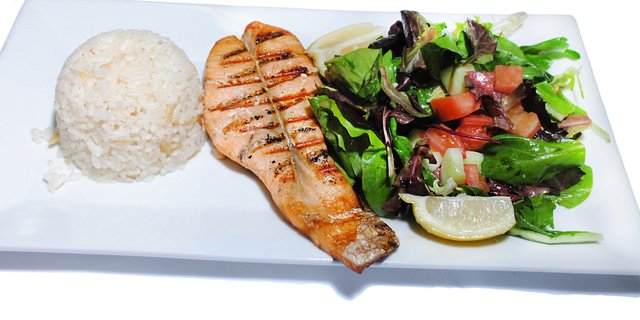 Grilled Salmon Tray