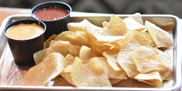 Chips & Queso