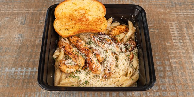 Chicken Alfredo Pasta