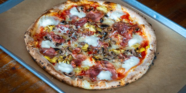 Capricciosa Pizza
