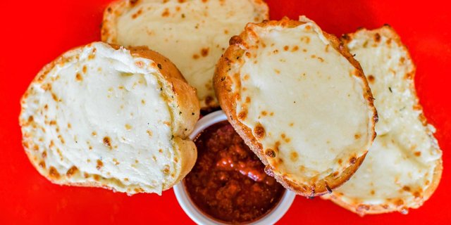 Garlic Cheese Bread - 4 count