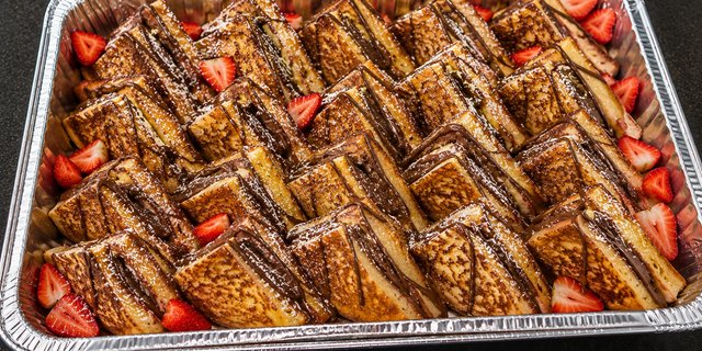 Strawberry Nutella Stuffed French Toast