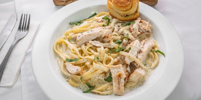 Chicken Fettuccine Alfredo