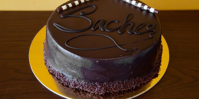 8" Sacher Torte