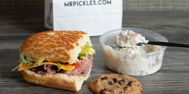 Half Sandwich & Potato Salad My Deli Bagged Lunch