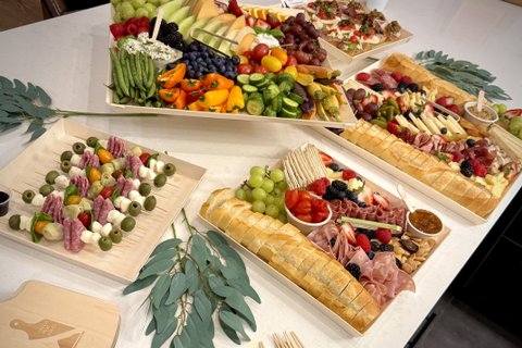 Drop Off Grazing Table for 25