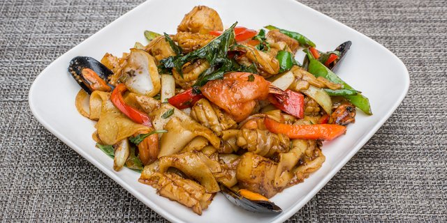 Drunken Noodle