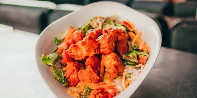 Hangry's Buffalo Salad