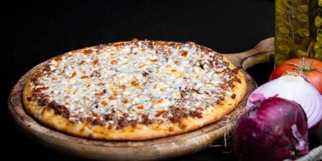 Meat Pie w/ Cheese