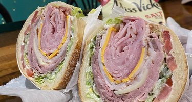 Waves Sandwich Company