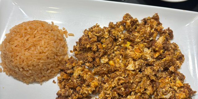 Chorizo Con Huevo