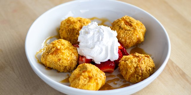 Strawberry-Hot Honey Cheesecake