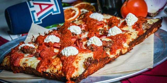 Detroit Style Pizza Platter