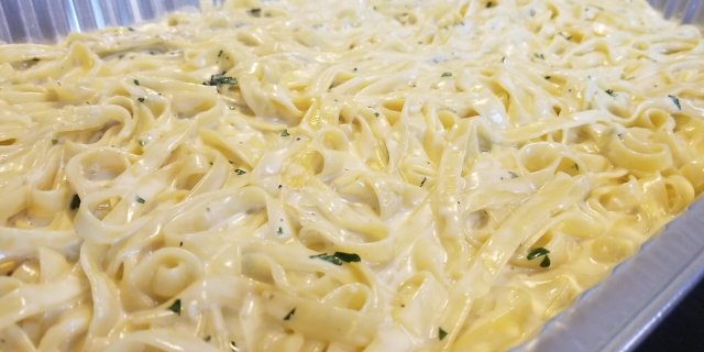 Pasta w/ Alfredo