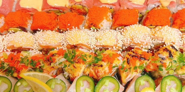 Sushi Maki Roll Platter