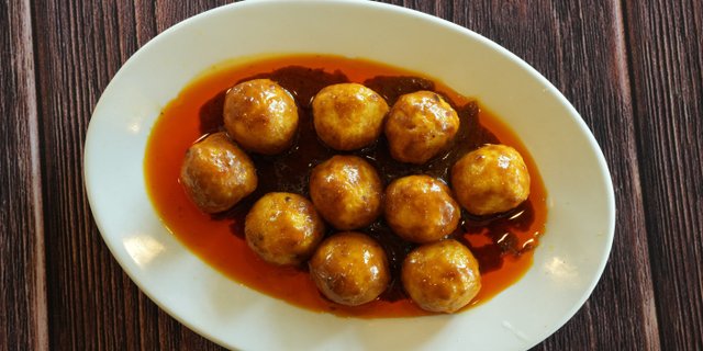 Mala Spicy Fish Ball Tray