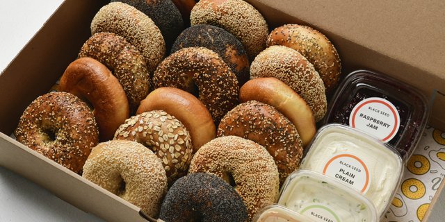 Bagels & Spreads Box