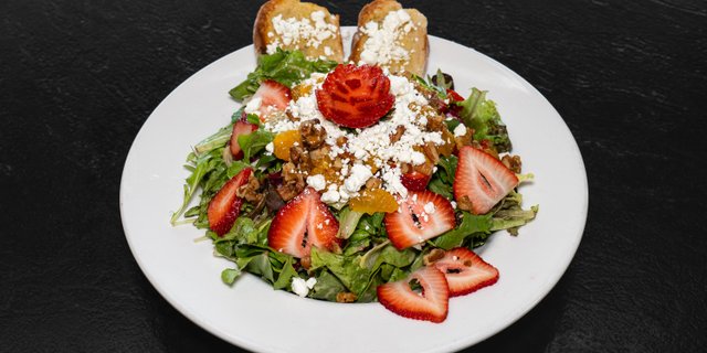 Strawberry & Goat Cheese Salad