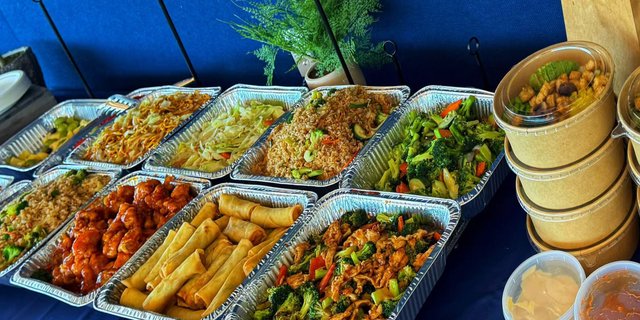 AF Party Tray Package for 15