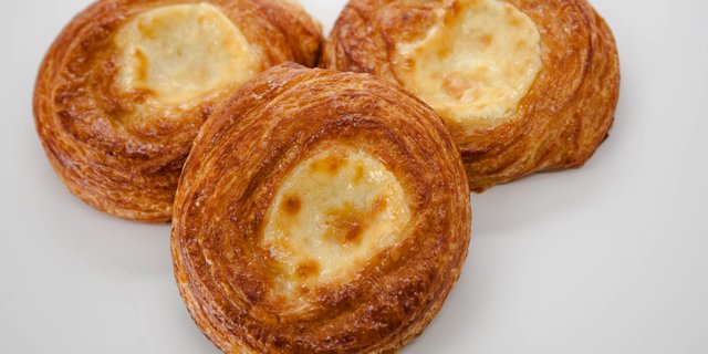 Cream Cheese Croissant