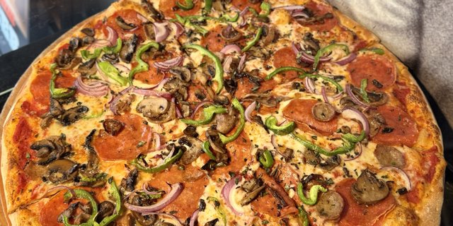 Capitol Supreme Pizza Pie