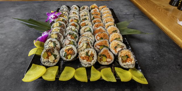 5 Kimbap Platter