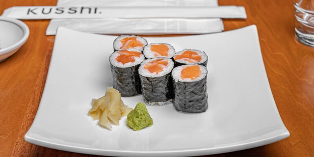 Salmon Roll